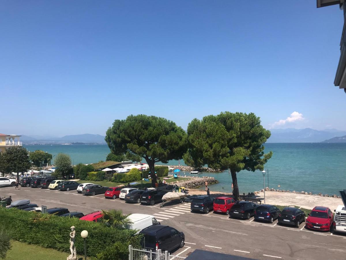Casa Caterina Lake View Holidays Apartments Peschiera del Garda Dış mekan fotoğraf