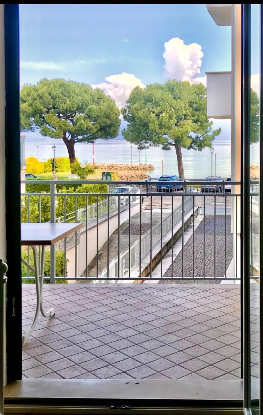 Casa Caterina Lake View Holidays Apartments Peschiera del Garda Dış mekan fotoğraf